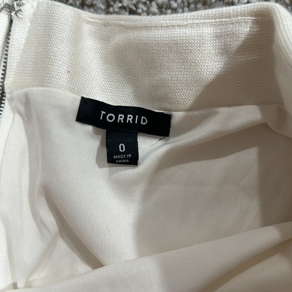 Torrid Plus Size Flared Sweater Skater Skirt - Picture 3 of 3